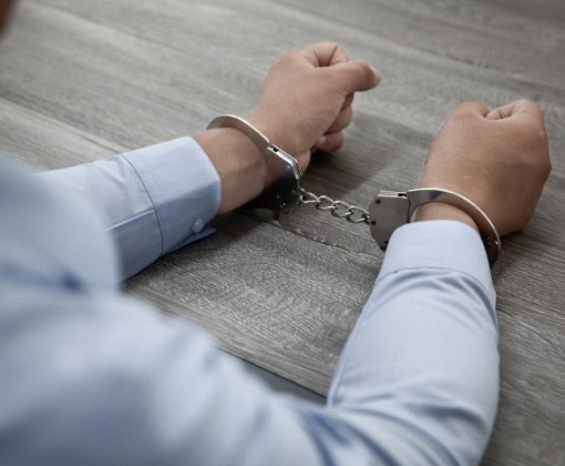 Уголовное дело за неуплату налогов: последствия и риски для юридических лиц и их руководителей. - фото